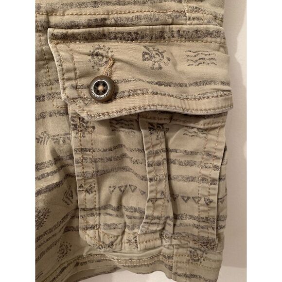 American Eagle Cargo Shorts Men's 32x9 Aztec All Over Print Active Flex Beige - Picture 4 of 13